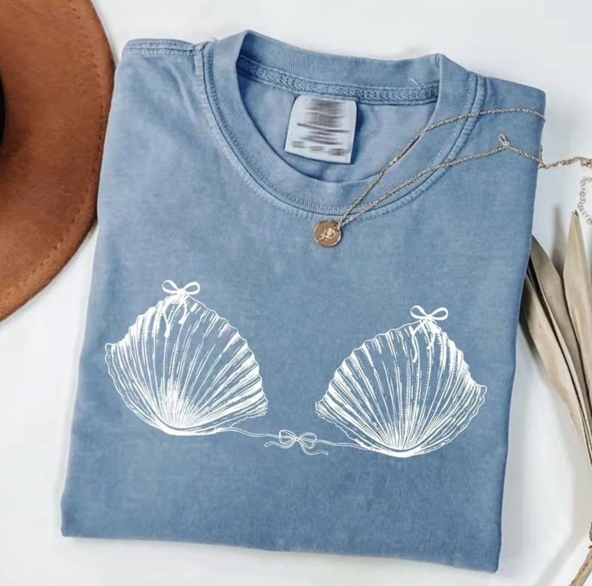 Vintage 90s Seashell Ocean Lover T-Shirt/Sweatshirt/Hoodie
