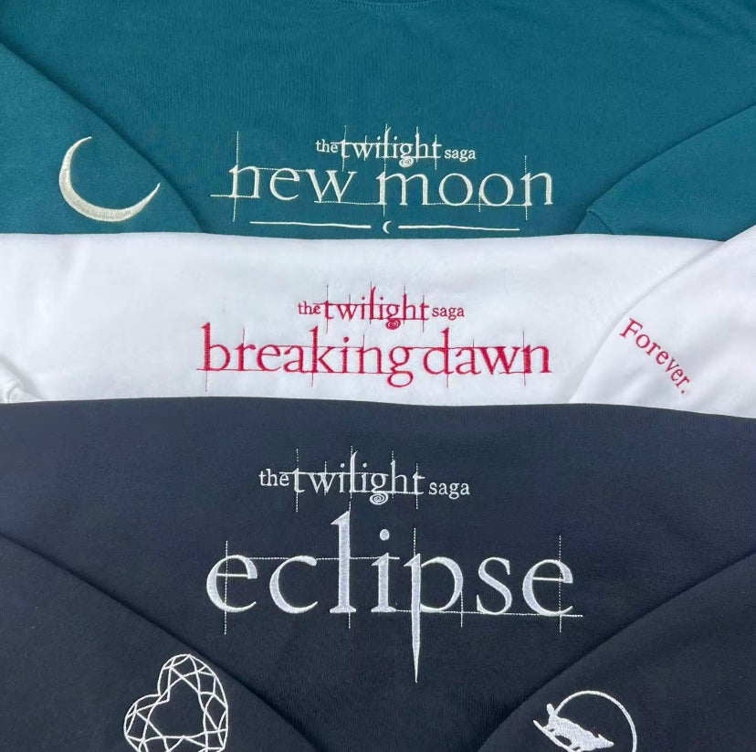 Twilight Saga Embroidered Book Cover Aesthetic T-Shirt/Sweatshirt/Hoodie