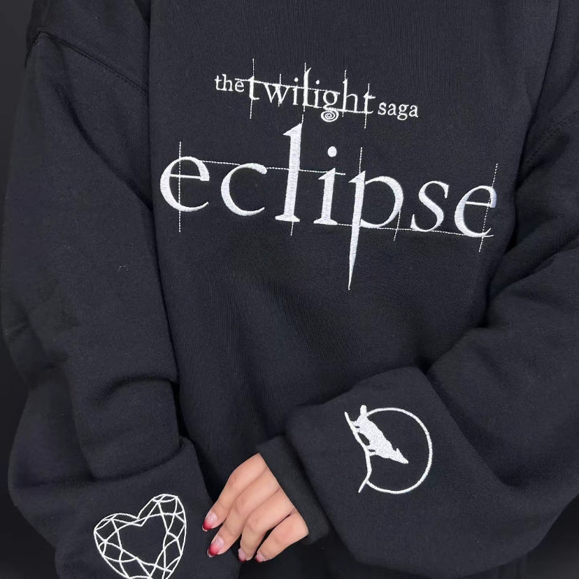 Twilight Saga Embroidered Book Cover Aesthetic T-Shirt/Sweatshirt/Hoodie