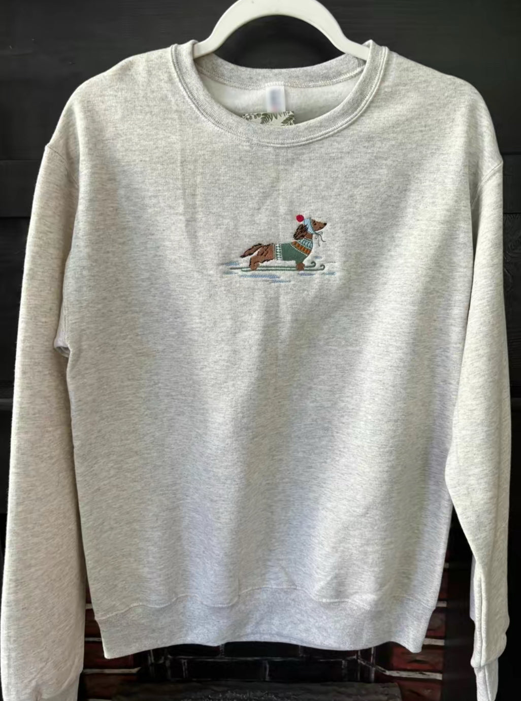 Dachshund on Skis Holiday Embroidered T-Shirt/Sweatshirt/Hoodie